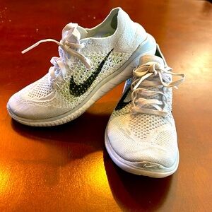 Nike Free running shoes. Women’s size 6.